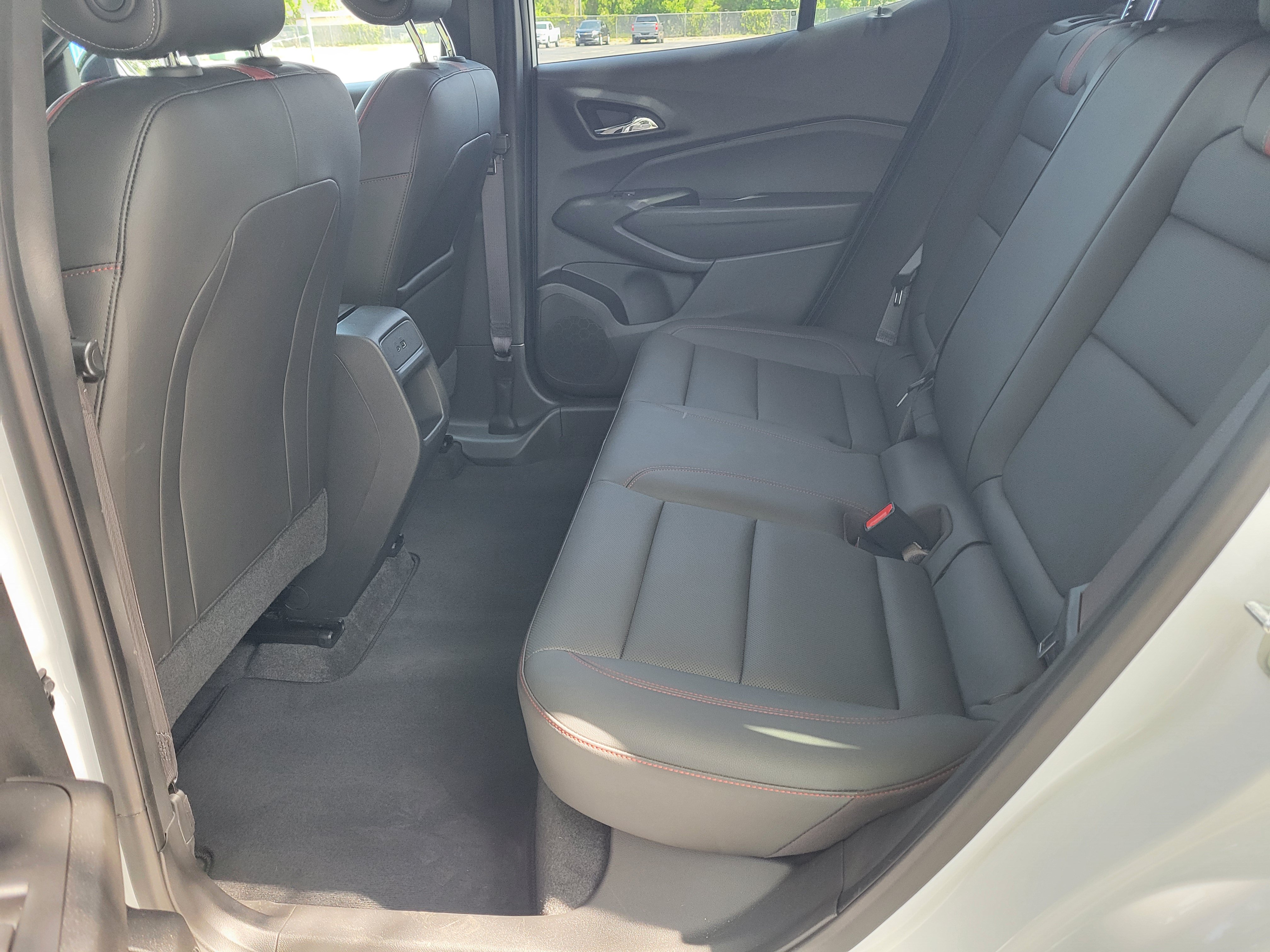 Certified 2024 Chevrolet Trax RS w/ Sunroof Package FWD image 29