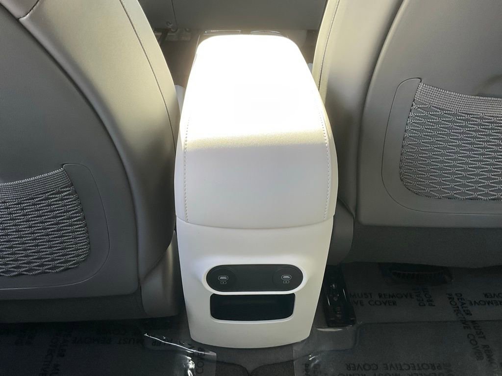 Used 2025 Hyundai Ioniq 5 SEL image 34