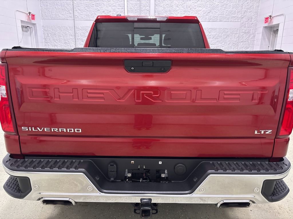 Used 2019 Chevrolet Silverado 1500 LTZ w/ LTZ Plus Package image 4