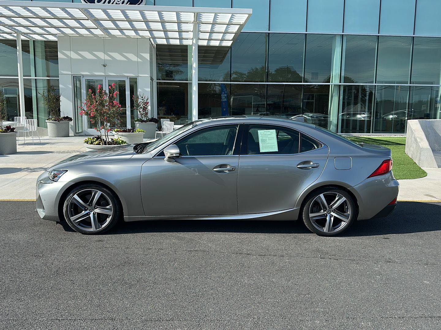 Used 2020 Lexus IS 300 AWD w/ Premium Package image 8