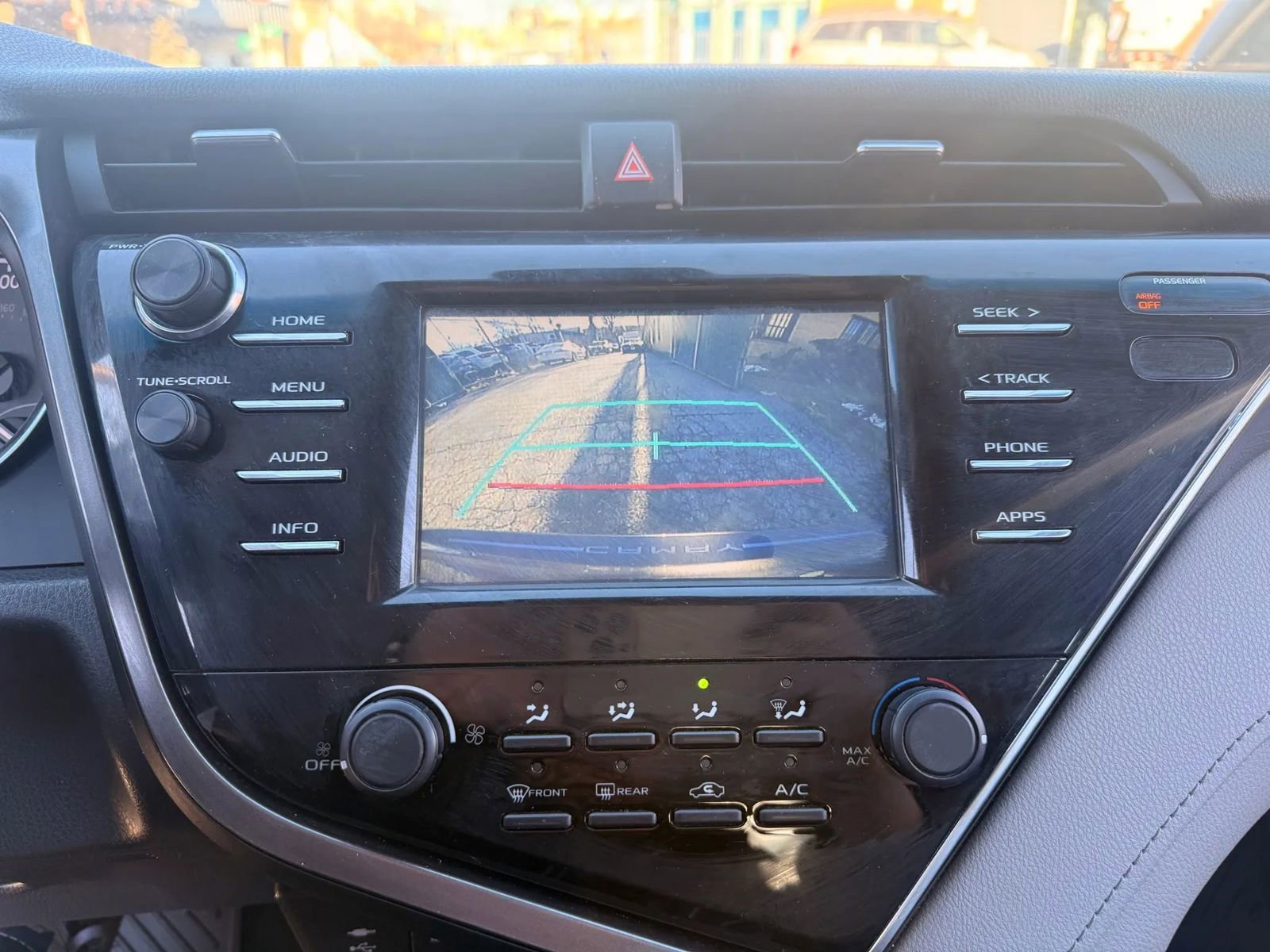 Used 2018 Toyota Camry LE w/ Protection Package (Q2) FWD image 20