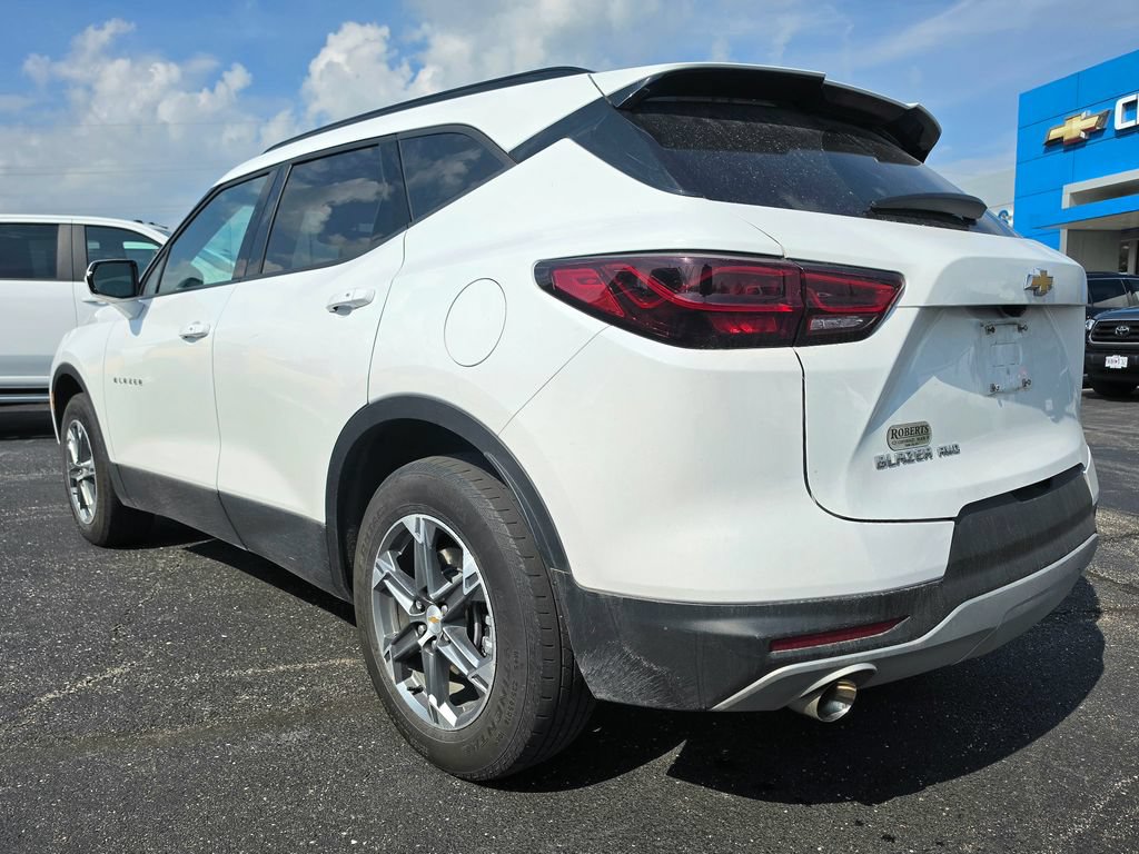 Used 2023 Chevrolet Blazer LT AWD/4WD image 4