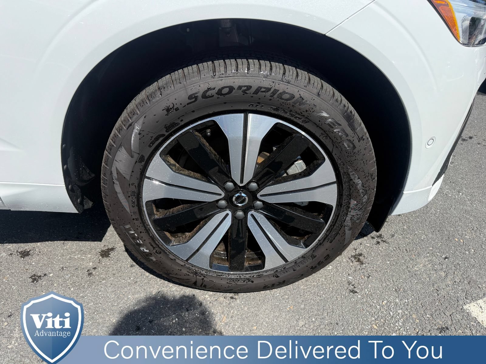 Used 2025 Volvo XC60 T8 Plus w/ Climate Package AWD/4WD image 15