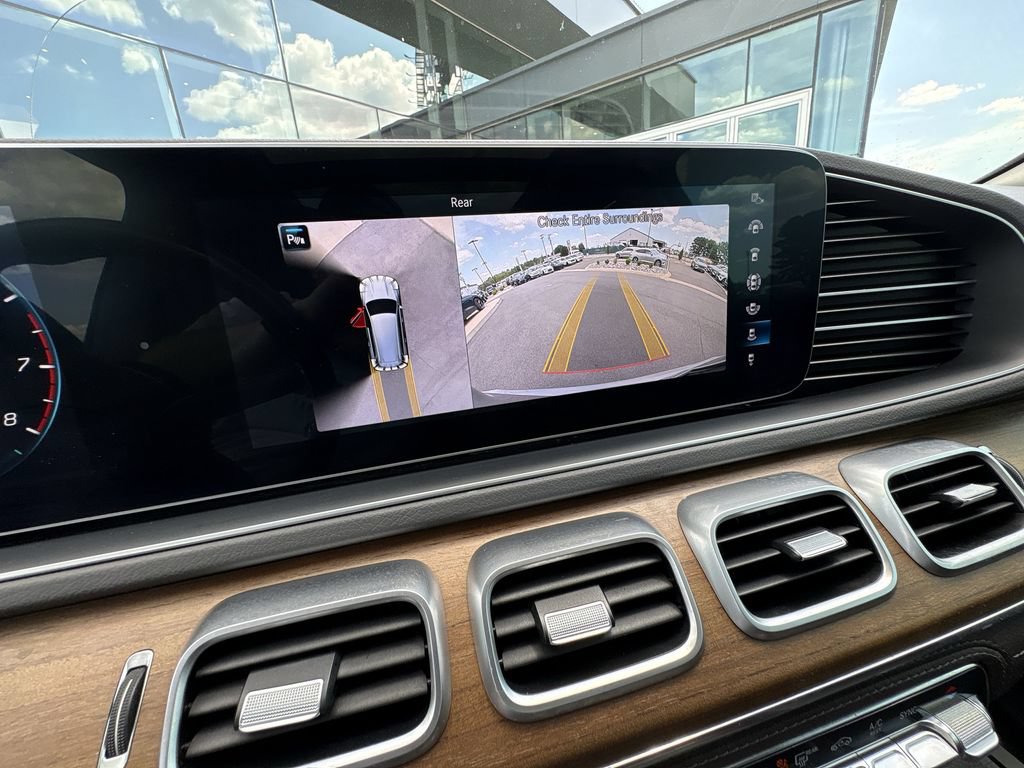 Used 2020 Mercedes-Benz GLS 450 4MATIC image 23