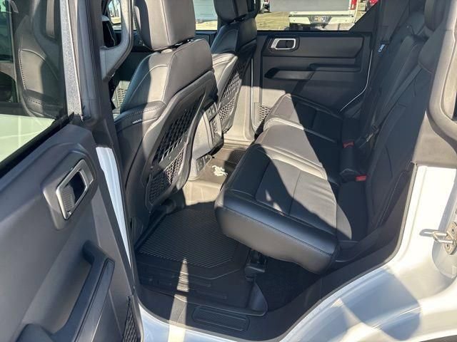 New 2025 Ford Bronco Badlands image 30