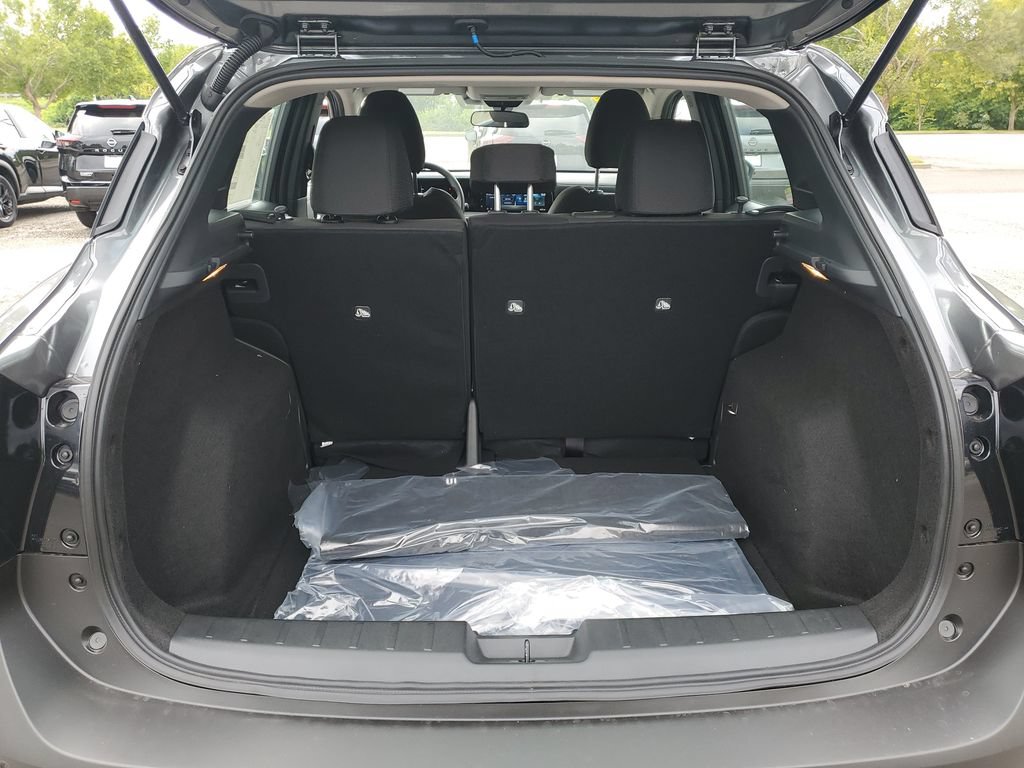 New 2026 Nissan Kicks S FWD image 8