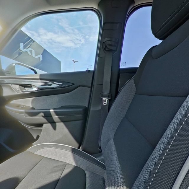 Used 2024 Chevrolet TrailBlazer LS w/ LS Convenience Package FWD image 25