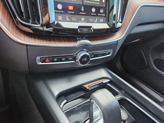 Certified 2023 Volvo XC60 T8 Plus w/ Protection Package Premier AWD/4WD image 28