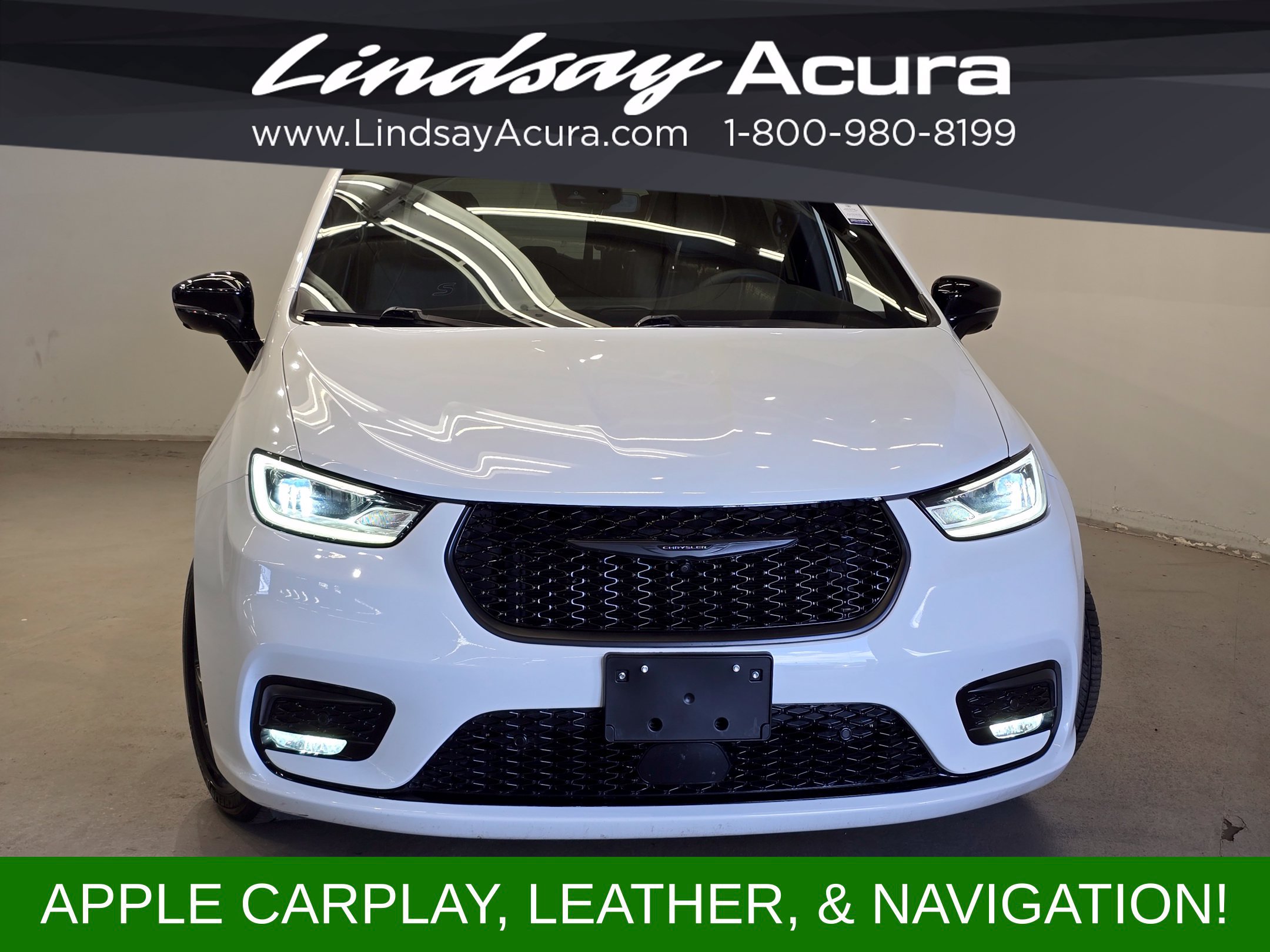 Used 2024 Chrysler Pacifica Limited FWD image 2