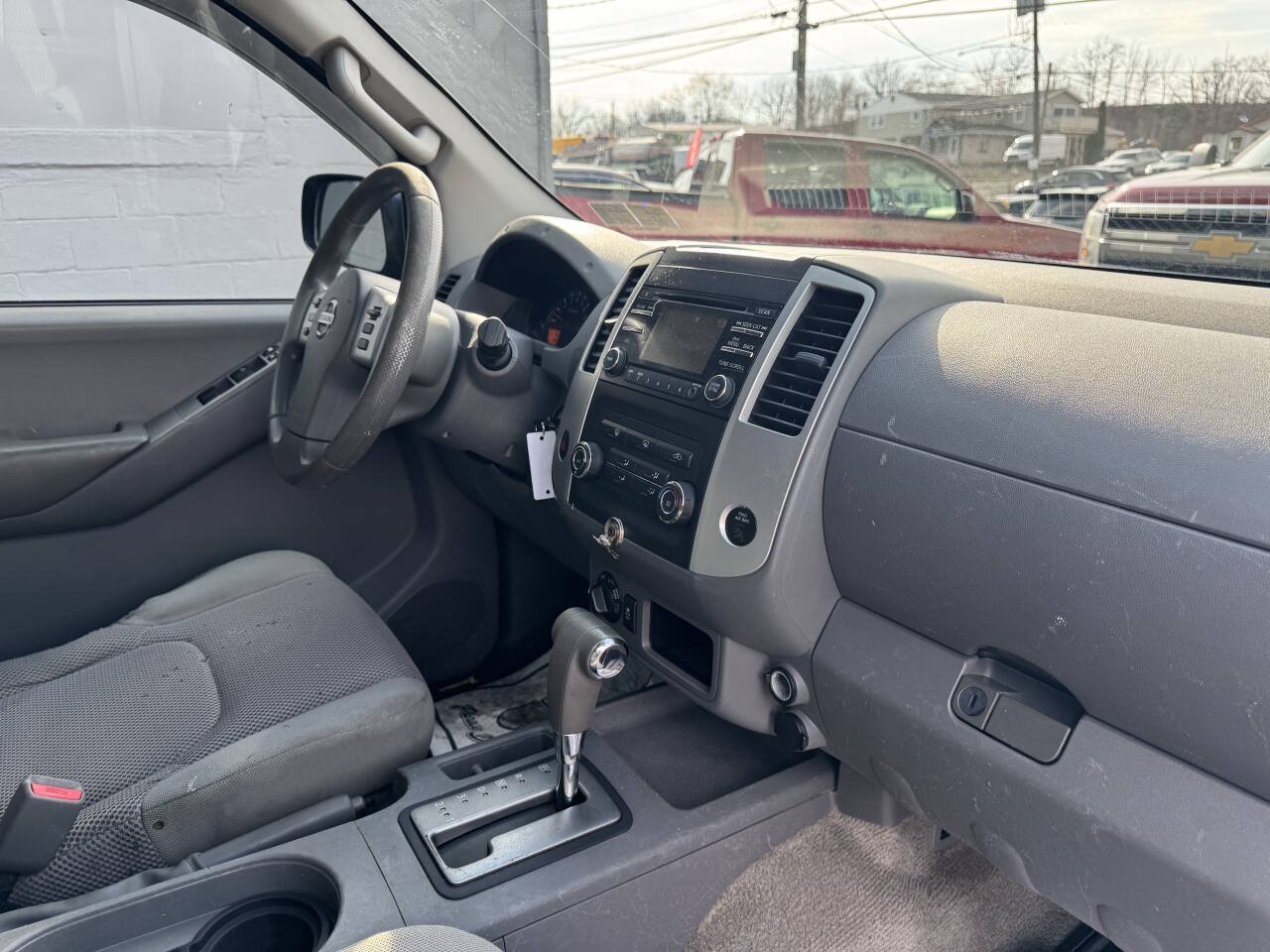 Used 2013 Nissan Frontier SV AWD/4WD image 25