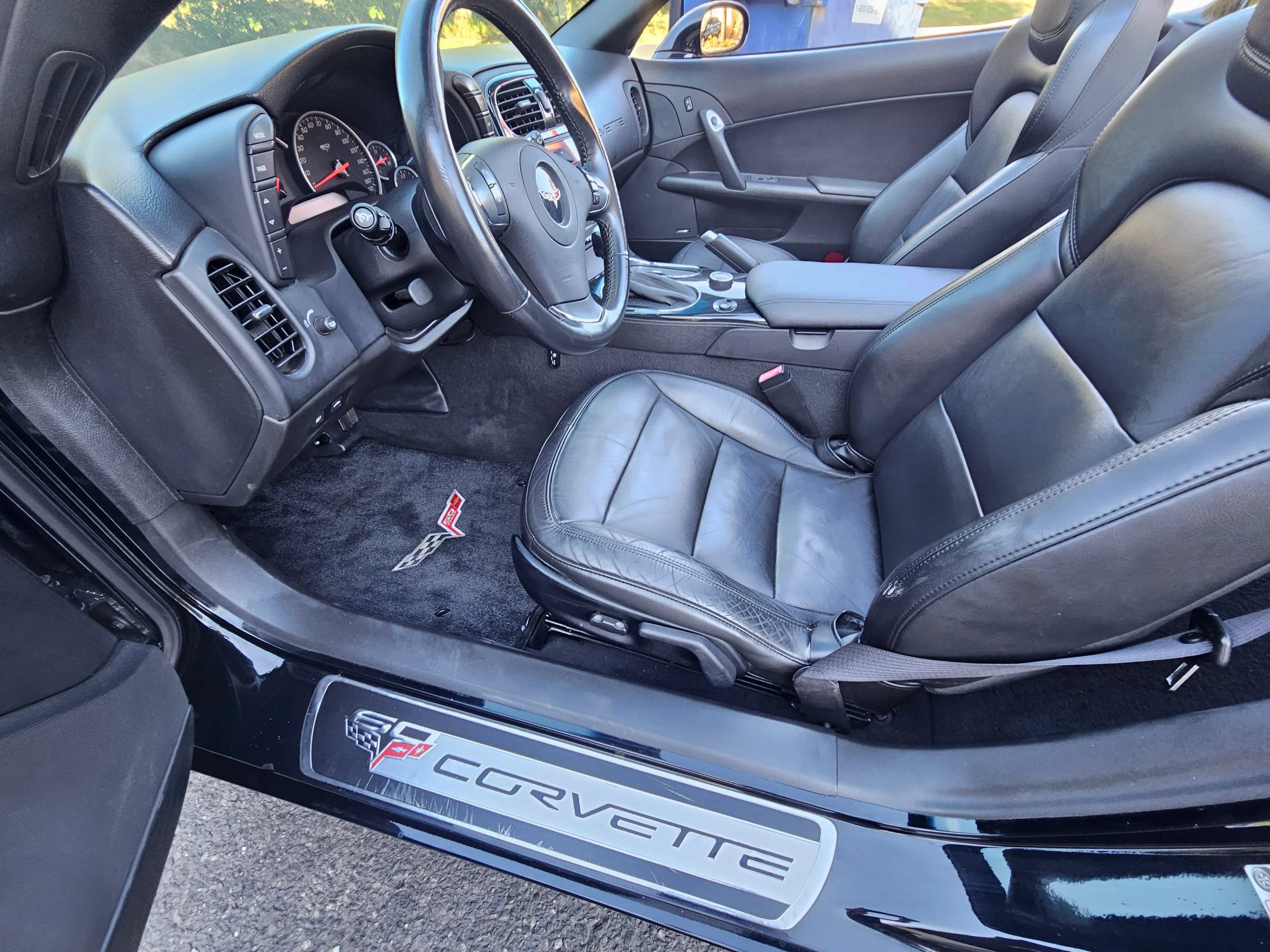 Used 2013 Chevrolet Corvette Convertible w/ 2LT Preferred Equipment Group RWD image 33