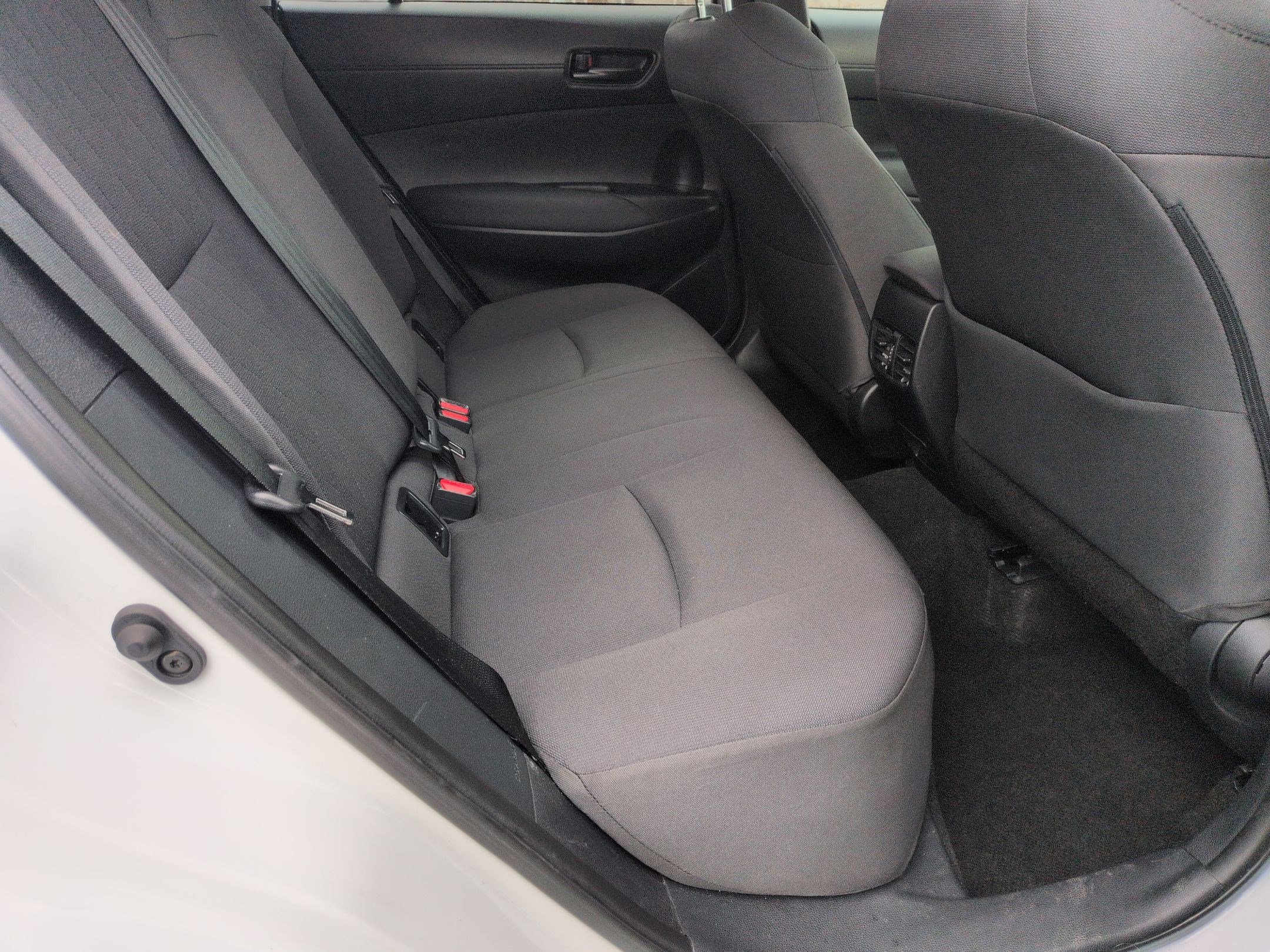 Used 2023 Toyota Corolla Cross LE w/ Moonroof Package image 33