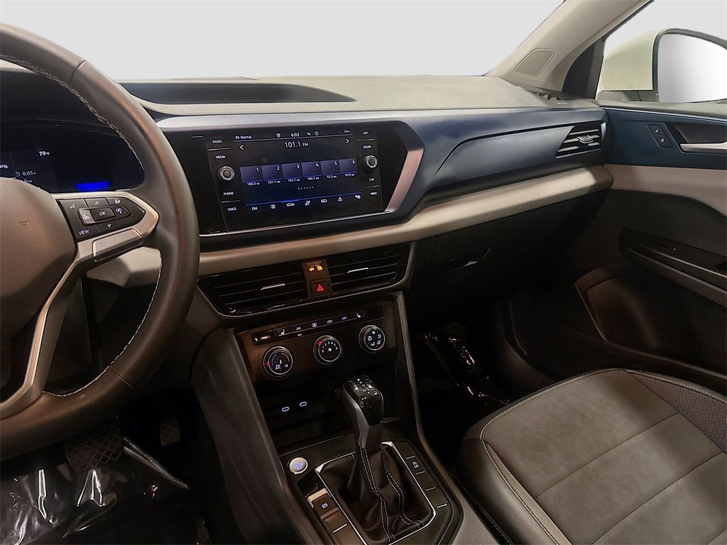 Used 2022 Volkswagen Taos SE image 22