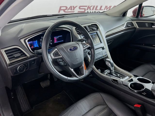 Used 2014 Ford Fusion SE w/ Equipment Group 202A image 31