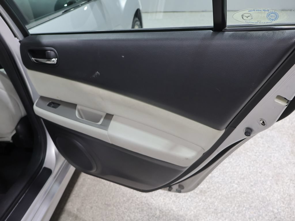 Used 2010 MAZDA MAZDA6 i Touring FWD image 25