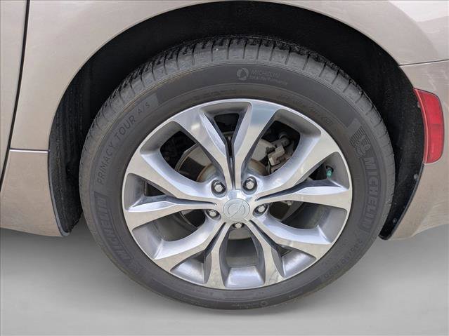 Used 2018 Chrysler Pacifica Limited w/ Advanced Safetytec Group image 8