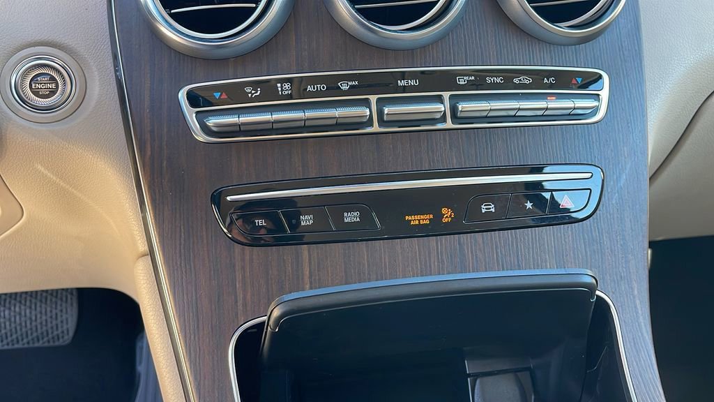 Used 2022 Mercedes-Benz GLC 300 image 21