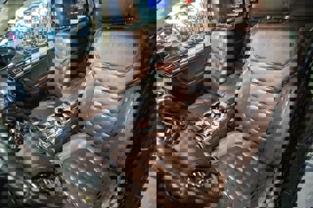 Used 2013 Volkswagen Touareg Executive image 4