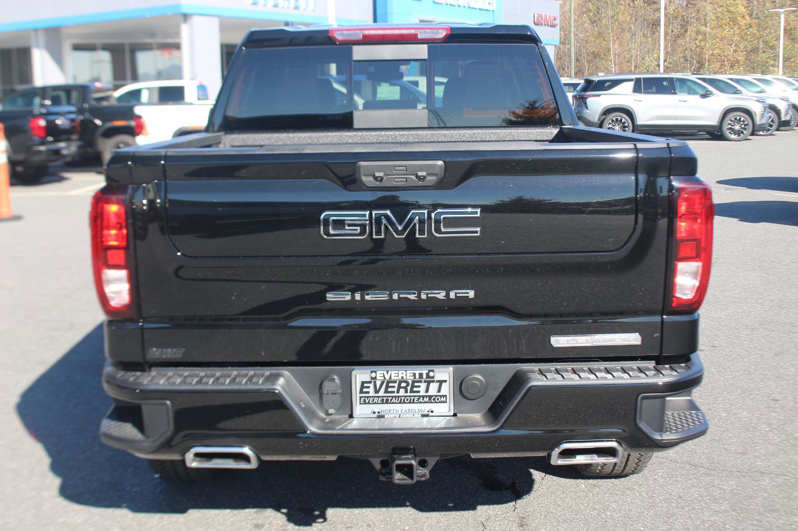 New 2026 GMC Sierra 1500 Elevation image 6