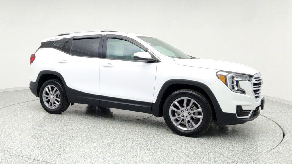 Used 2022 GMC Terrain SLT image 3