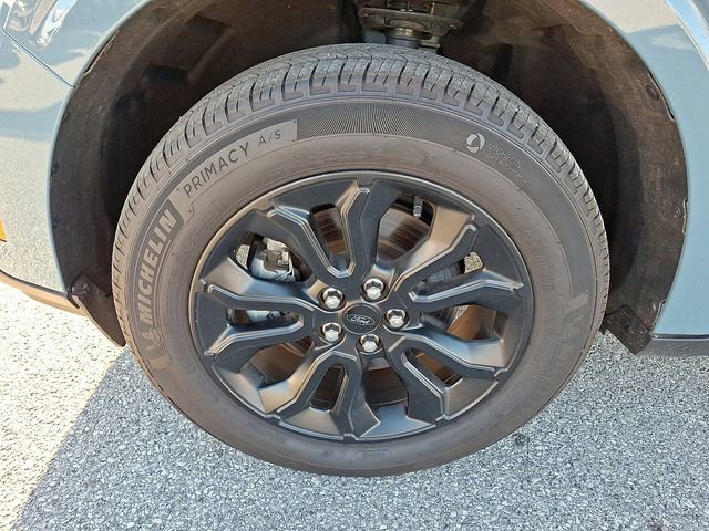 Certified 2023 Ford Maverick Lariat w/ Lariat Luxury Package image 29