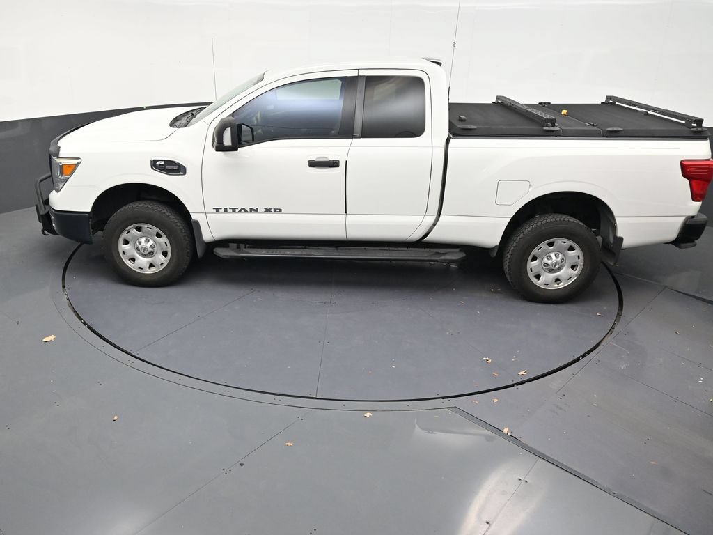 Used 2017 Nissan Titan S AWD/4WD image 13