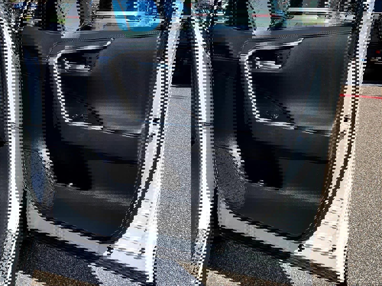 Used 2023 Toyota RAV4 XSE AWD/4WD image 12