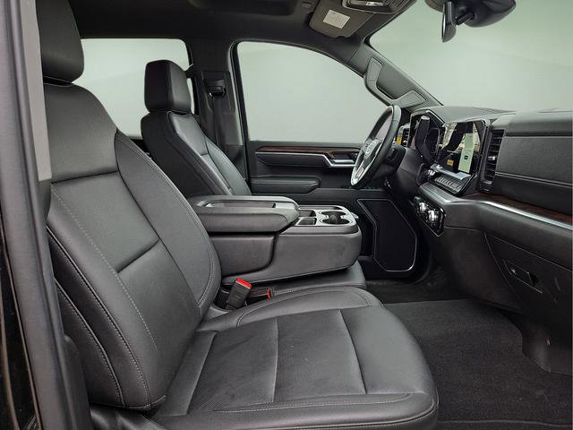 Used 2025 GMC Sierra 1500 SLT AWD/4WD image 12