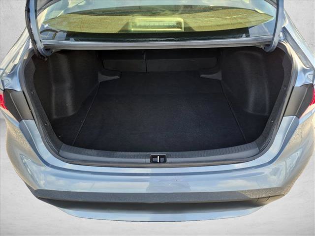 Used 2022 Toyota Corolla LE FWD image 6