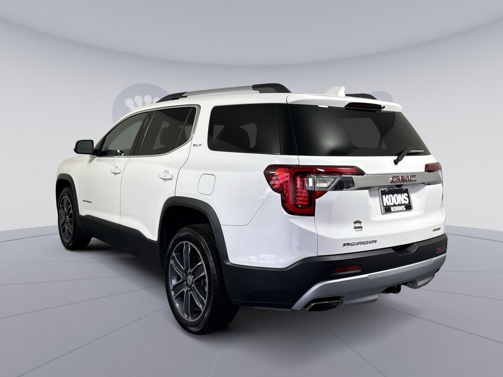 Used 2020 GMC Acadia SLT w/ Trailering Package AWD/4WD image 4