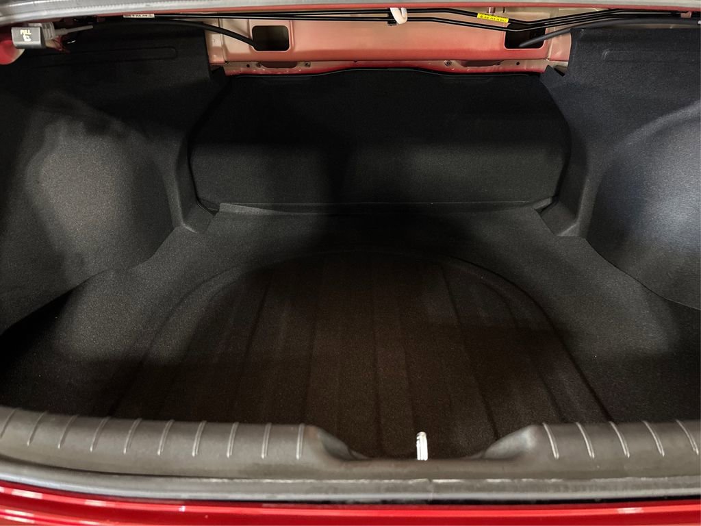 Certified 2025 Hyundai Elantra SE image 11