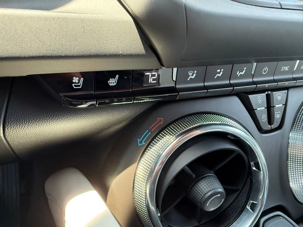 Used 2017 Chevrolet Camaro SS RWD image 14