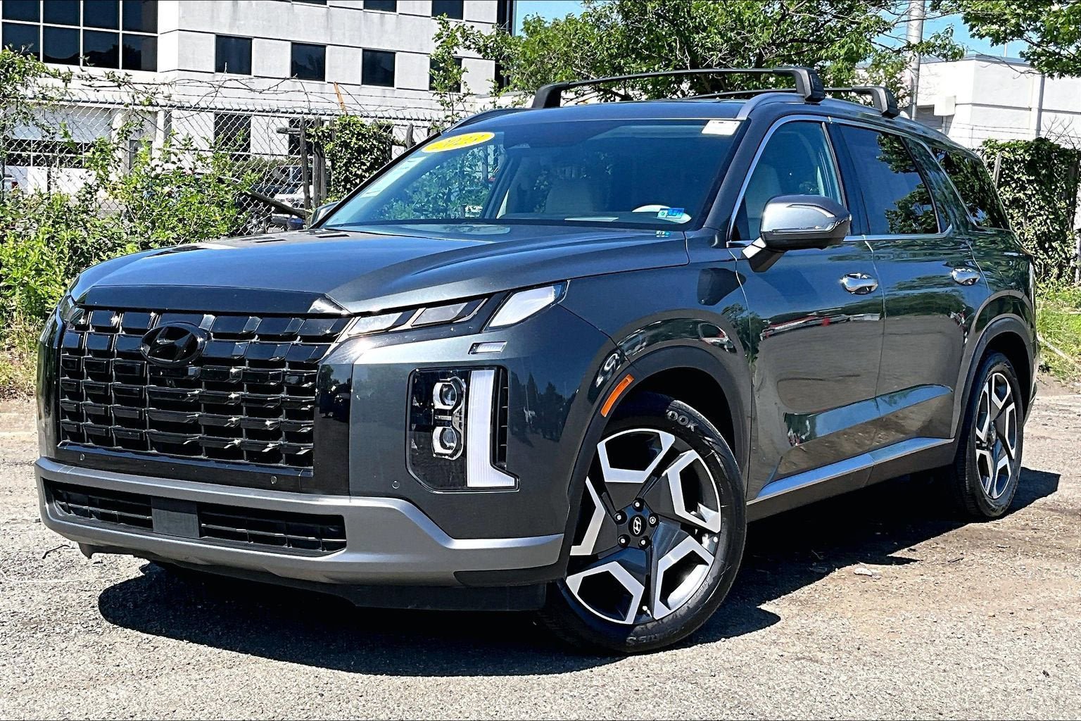 Used 2023 Hyundai Palisade Limited AWD/4WD image 1