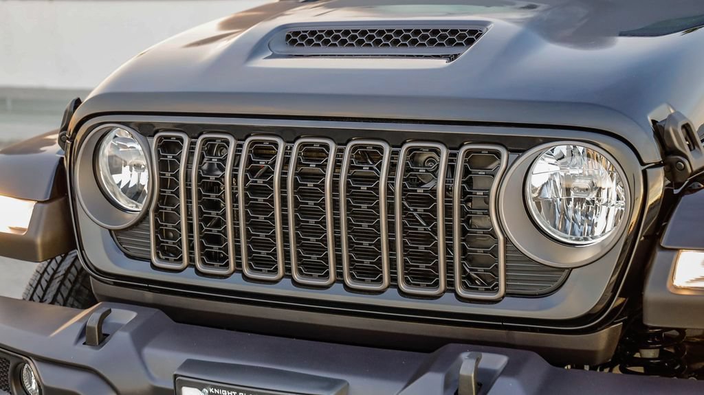 New 2026 Jeep Gladiator Sport AWD/4WD image 6
