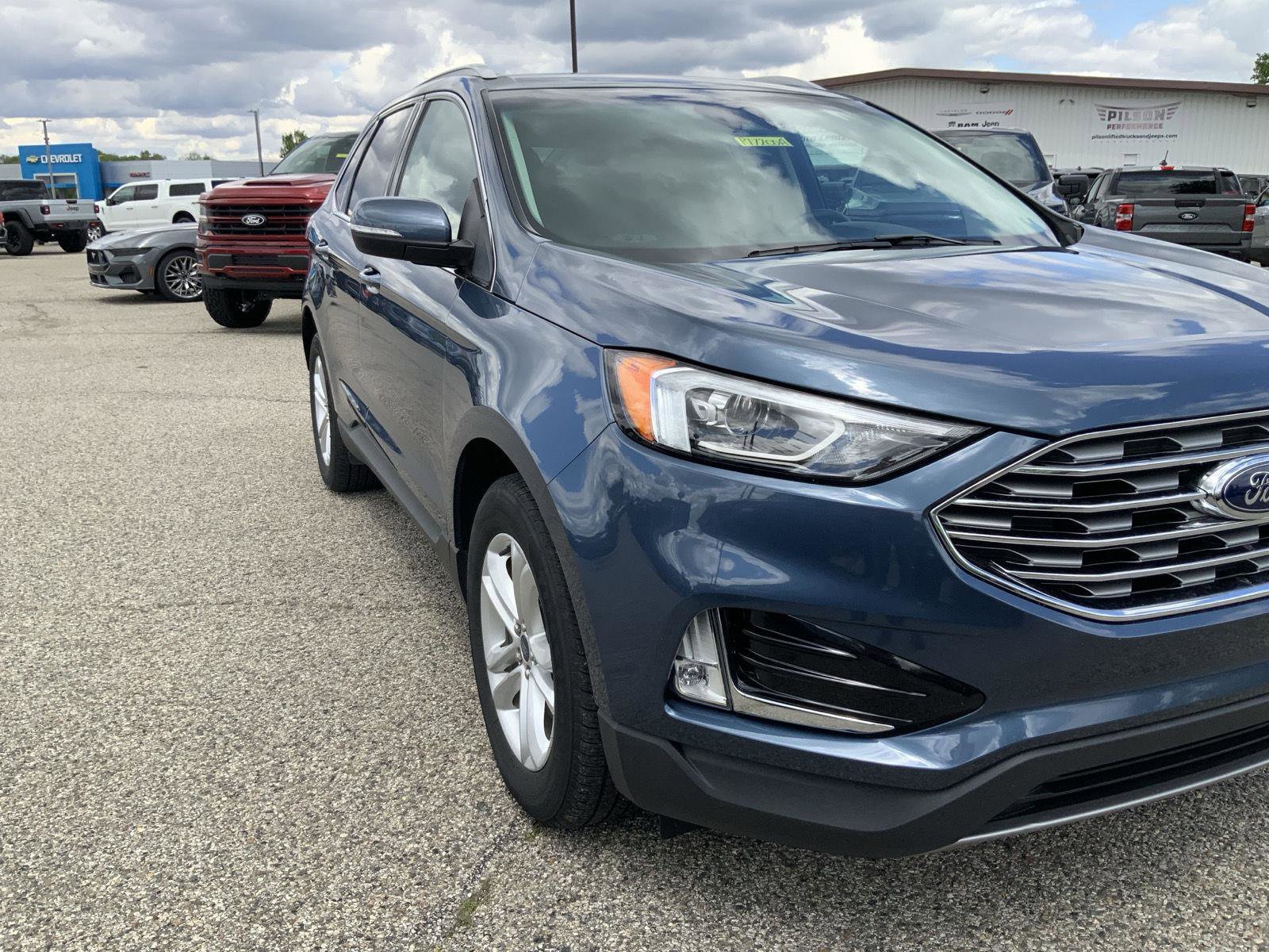 Used 2019 Ford Edge SEL w/ Equipment Group 201A AWD/4WD image 14