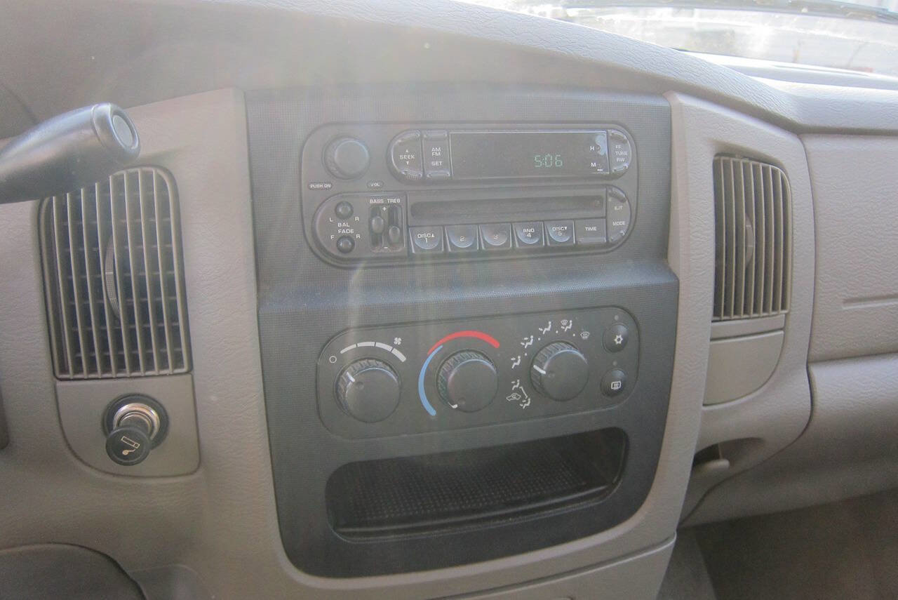 Used 2004 Dodge Ram 1500 Truck SLT AWD/4WD image 17
