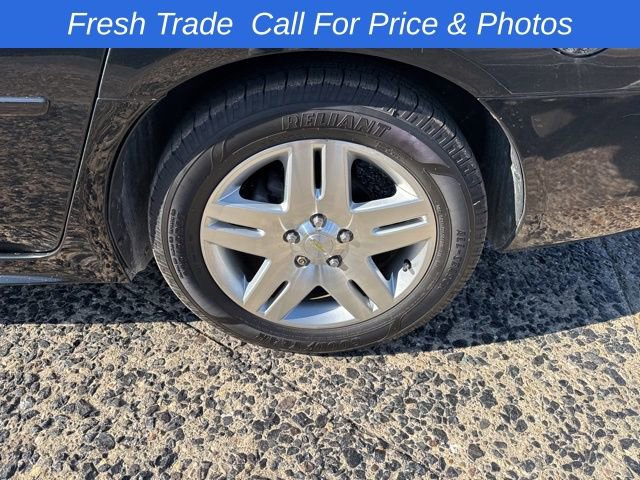 Used 2014 Chevrolet Impala LT w/ LT Sunroof Package image 9