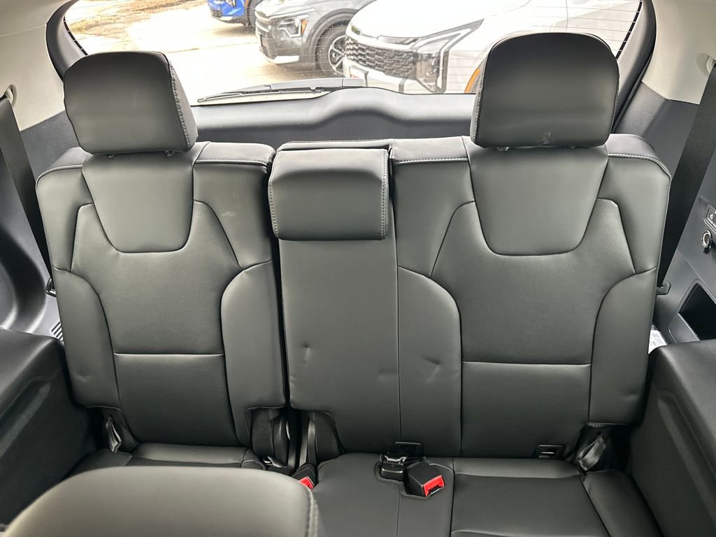 New 2025 Kia Telluride LX image 18