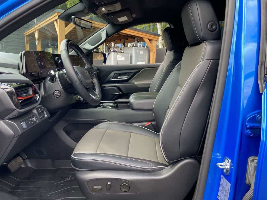 Used 2026 Chevrolet Silverado EV Trail Boss AWD/4WD image 13