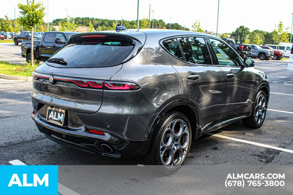 Used 2024 Alfa Romeo Tonale Veloce w/ Active Assist Package AWD/4WD image 5