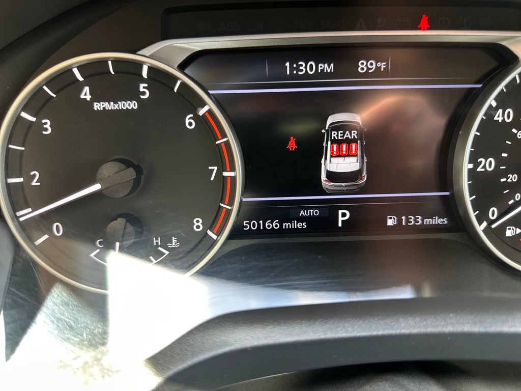 Used 2023 Nissan Rogue SV image 16