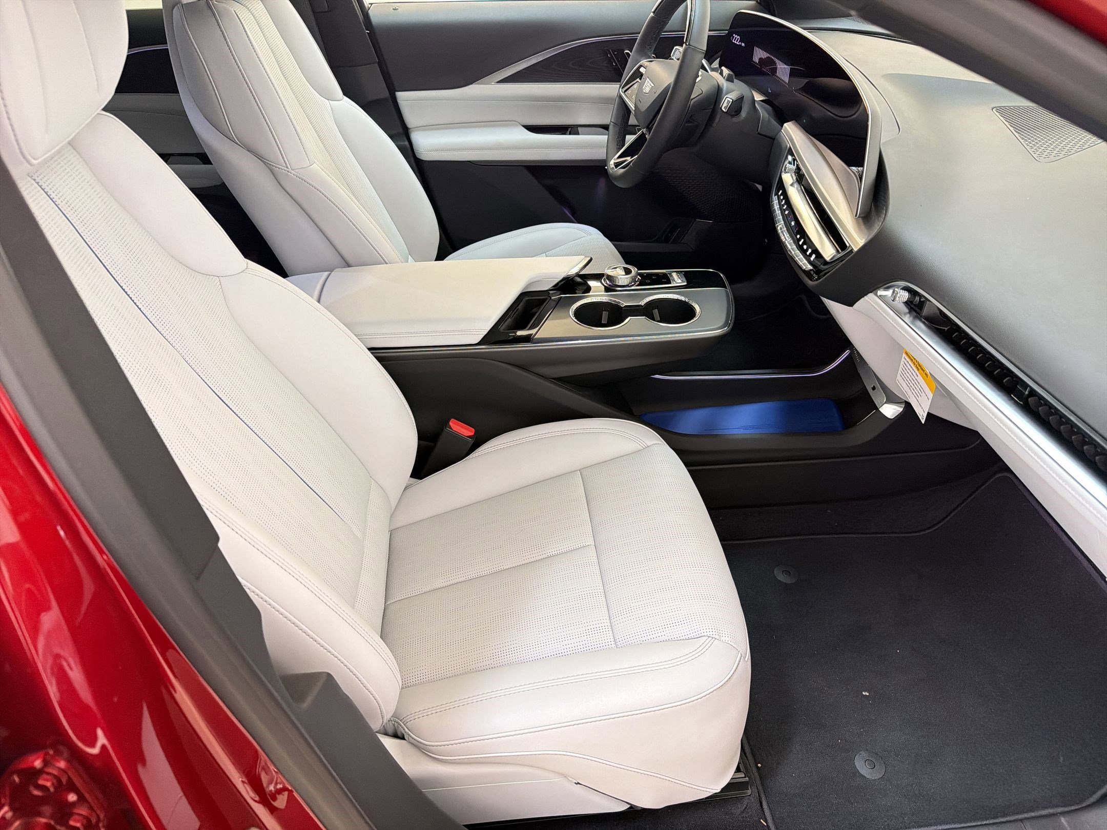New 2026 Cadillac Lyriq Luxury RWD image 27