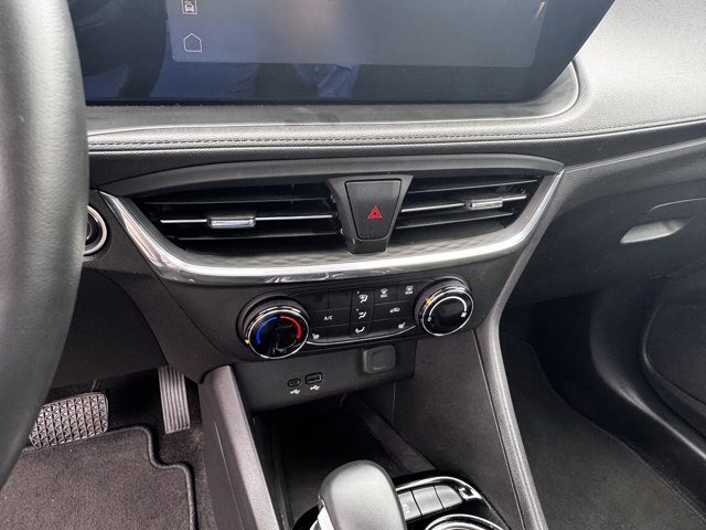 Used 2025 Buick Encore GX Preferred w/ Comfort Package image 18