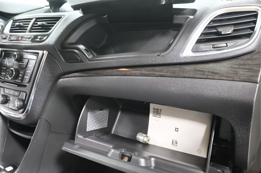 Used 2016 Buick Encore Convenience AWD/4WD image 34