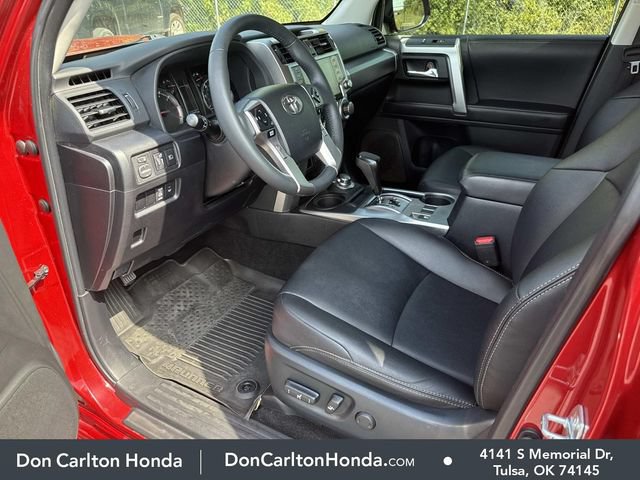 Used 2022 Toyota 4Runner TRD Sport AWD/4WD image 11