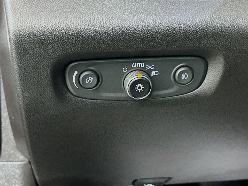 Used 2018 Chevrolet Traverse Premier w/ Redline Edition image 10