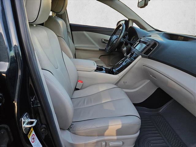Used 2014 Toyota Venza XLE w/ Tow Prep Package AWD/4WD image 17