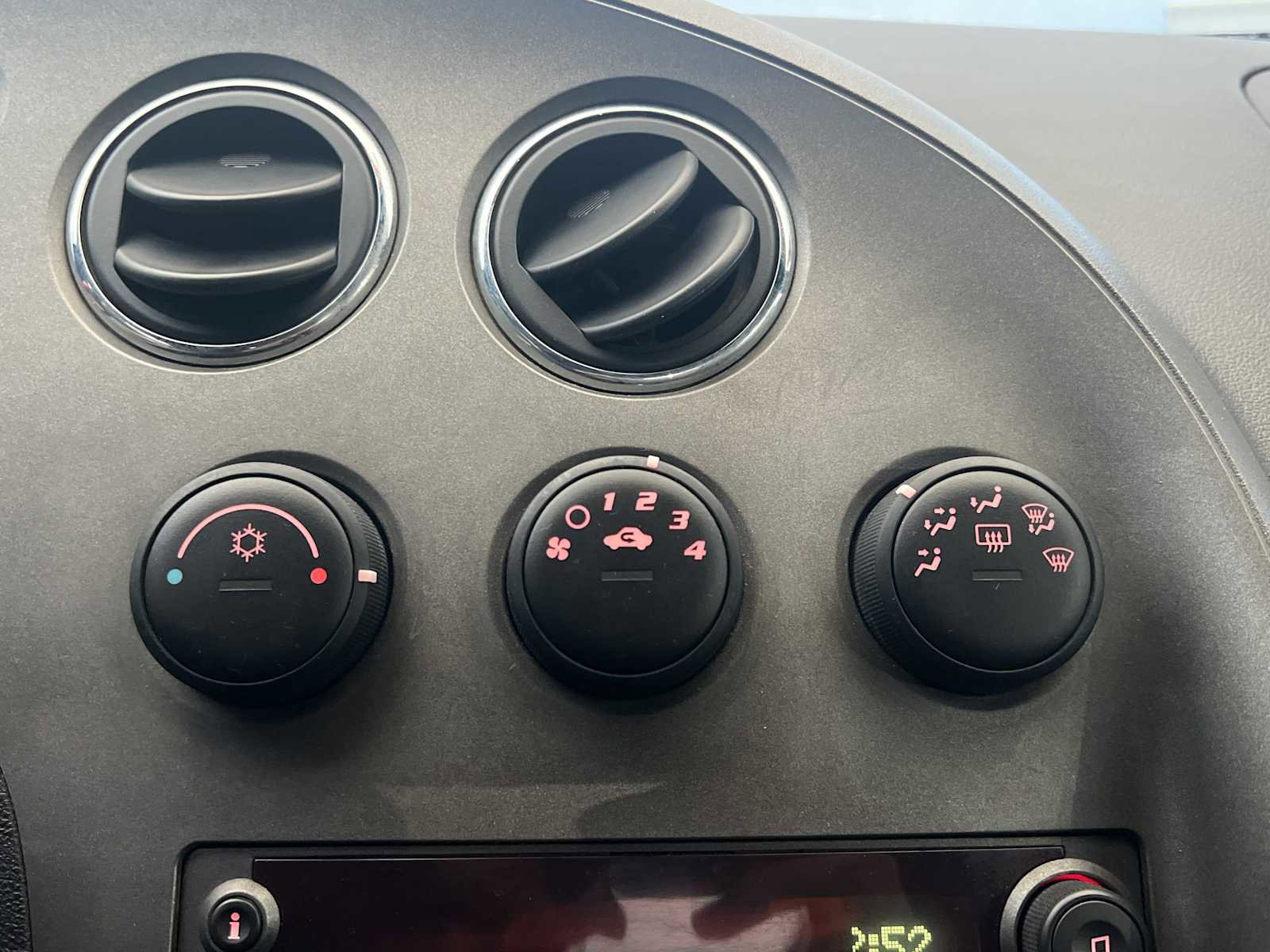 Used 2008 Pontiac Solstice GXP w/ Premium Package video 4