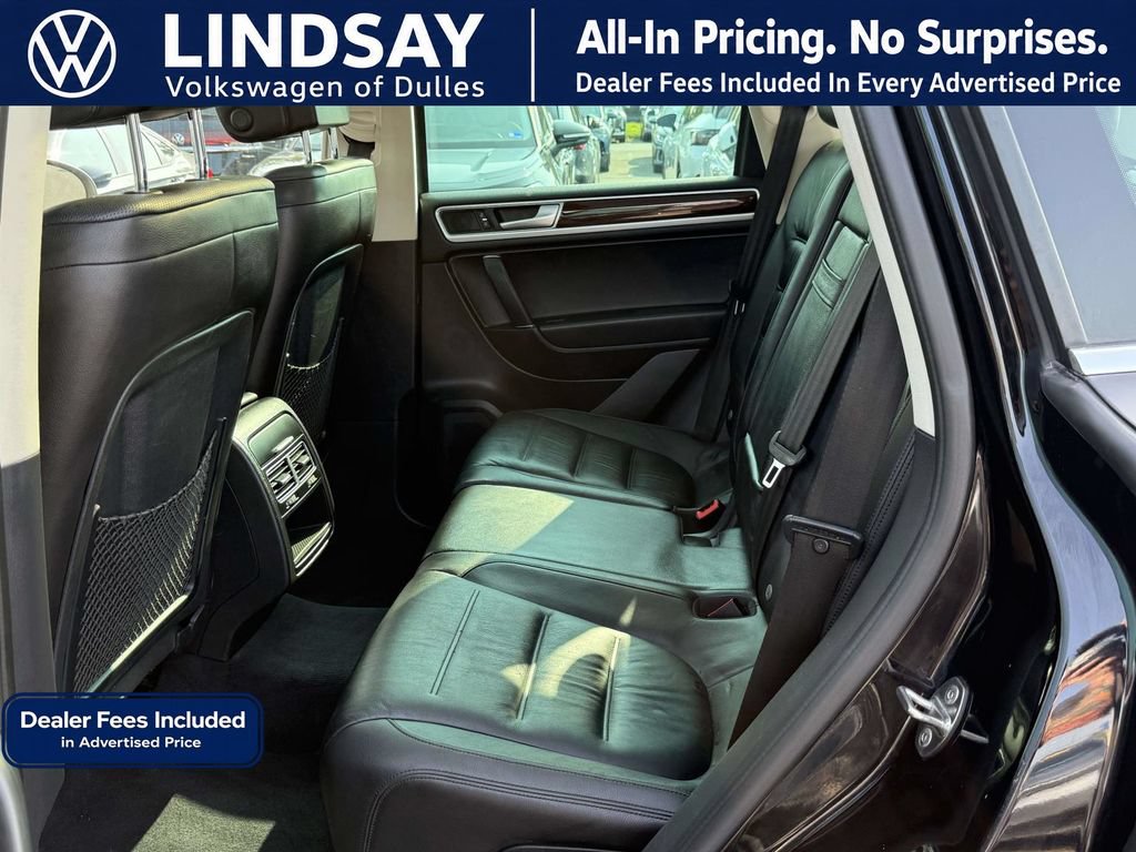 Used 2016 Volkswagen Touareg TDI AWD/4WD image 15