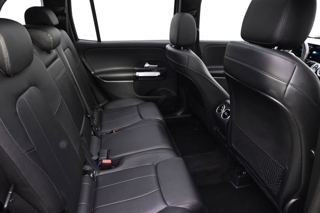 Used 2021 Mercedes-Benz GLB 250 4MATIC image 18